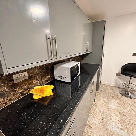 Canary Wharf Single Double And En-Suite Rooms Лондон Экстерьер фото