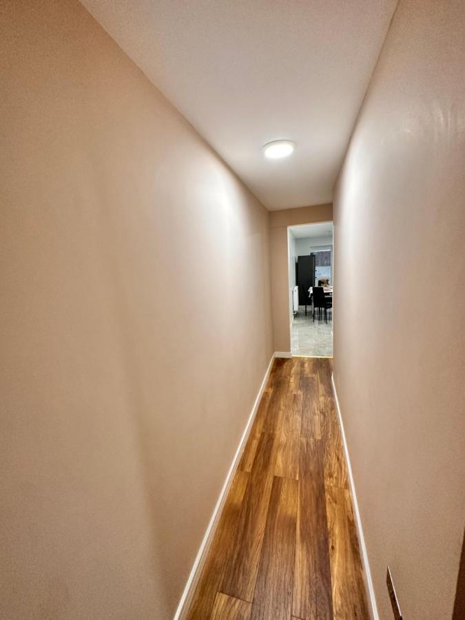 Canary Wharf Single Double And En-Suite Rooms Лондон Экстерьер фото