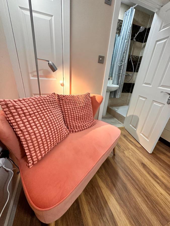 Canary Wharf Single Double And En-Suite Rooms Лондон Экстерьер фото